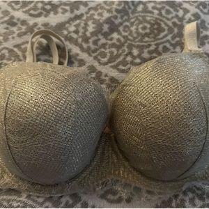 Victoria’s Secret dream angels bra